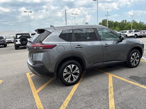 Used 2023 Nissan Rogue SV w/ SV Premium Package AWD/4WD image 5