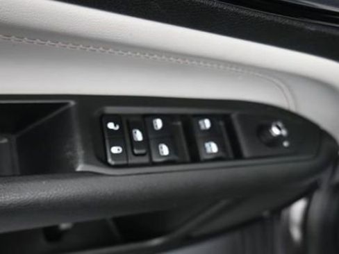 Used 2024 Jeep Compass Limited image 11