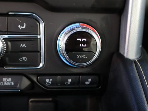 Used 2022 GMC Yukon SLT w/ SLT Premium Package image 38