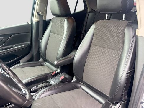 Used 2020 Buick Encore Preferred image 19