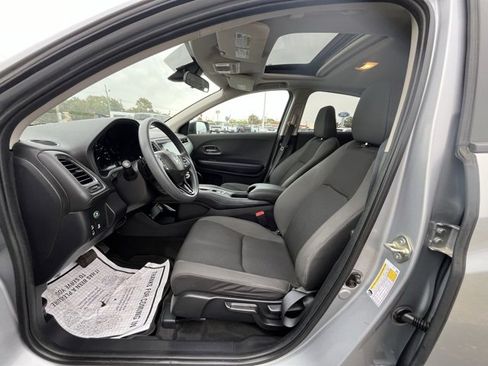 Used 2019 Honda HR-V EX image 11