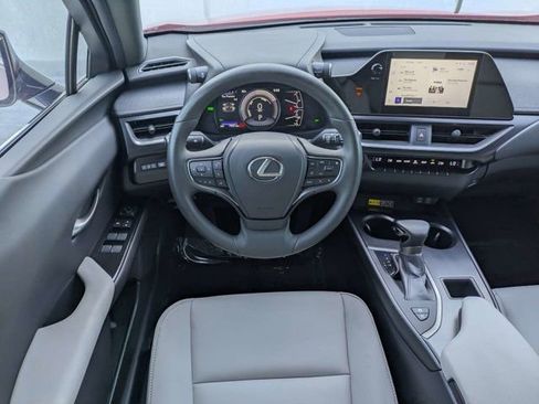 Used 2024 Lexus UX 250h FWD image 16