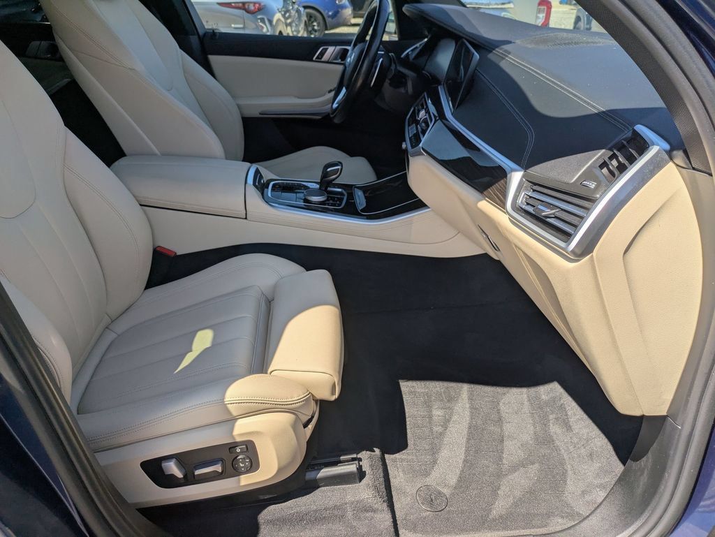 Used 2021 BMW X5 xDrive40i w/ Convenience Package AWD/4WD image 23