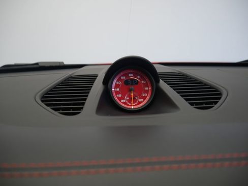 Certified 2018 Porsche 911 GT3 RWD image 25