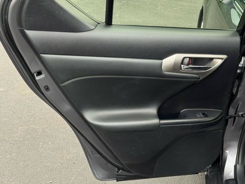 Used 2015 Lexus CT 200h w/ Navigation Package FWD image 14