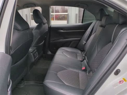 Used 2019 Toyota Camry XSE image 20