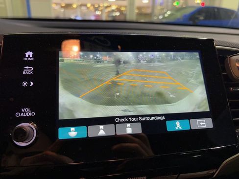 Used 2023 Honda Passport Elite image 16