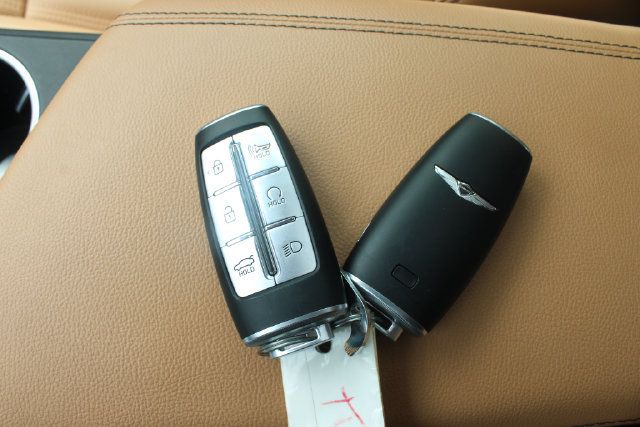 Used 2023 Genesis G70 2.0T Advanced AWD/4WD image 27