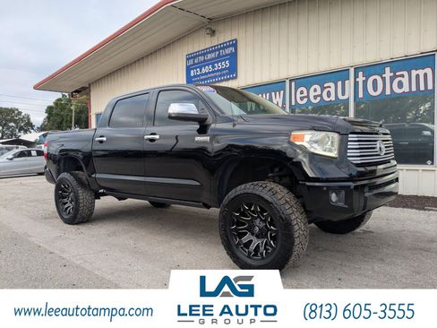 Used 2017 Toyota Tundra Platinum image 1