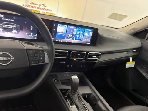 New 2026 Nissan Sentra SV w/ Floor Mat Package image 18