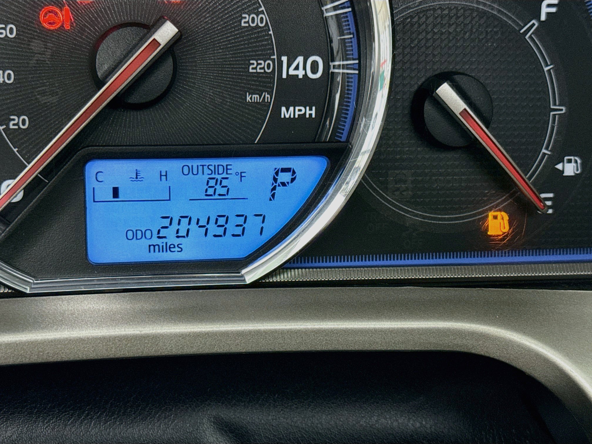 Used 2015 Toyota RAV4 Limited FWD image 13