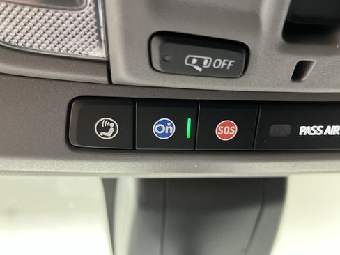 Certified 2019 GMC Sierra 1500 Denali w/ Technology Package AWD/4WD image 29
