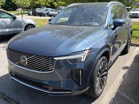 Used 2025 Volvo XC90 B5 Ultra AWD/4WD image 1