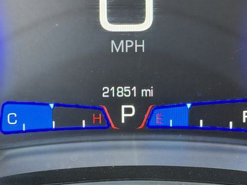 Used 2023 Chrysler 300 Touring w/ Sport Appearance Package image 33