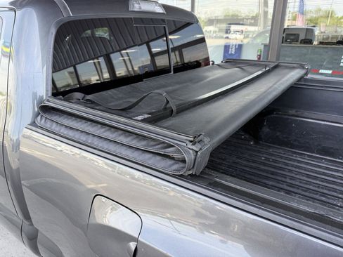 Used 2017 Toyota Tacoma TRD Sport w/ Tow Package image 43