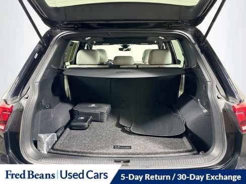 Used 2023 Volkswagen Tiguan SE R-Line image 27