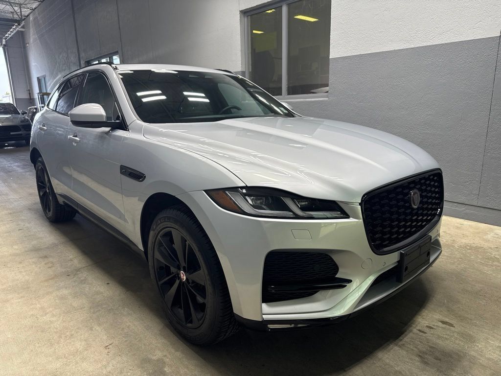 Used 2023 Jaguar F-PACE S AWD/4WD image 34
