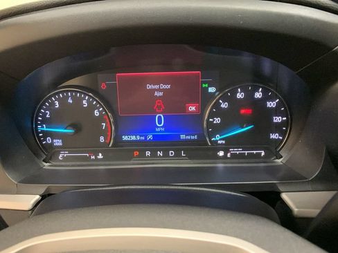 Used 2024 Ford Explorer XLT w/ Equipment Group 202A AWD/4WD image 34