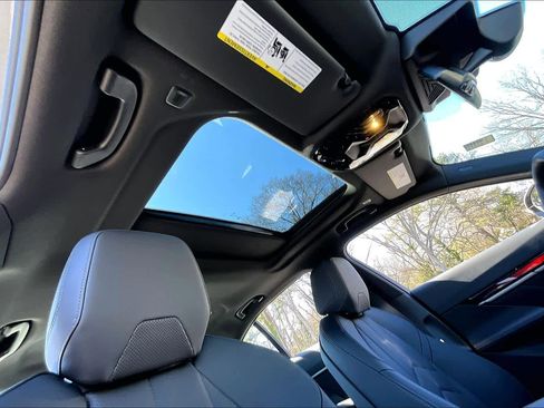 Used 2026 BMW 540i xDrive 540i xDrive w/ M Sport Package image 14