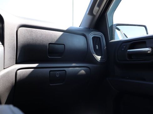 Used 2025 Chevrolet Silverado 1500 Custom Trail Boss w/ LPO, Dark Essentials Package image 44