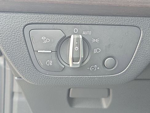 Used 2023 Audi Q5 2.0T Premium Plus w/ Premium Plus Package image 24