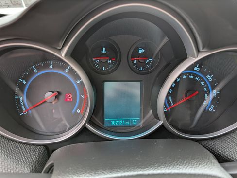 Used 2014 Chevrolet Cruze LT image 16