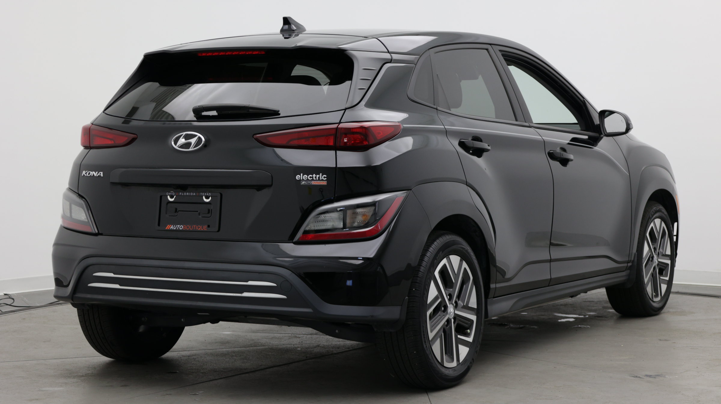 Used 2023 Hyundai Kona SE FWD image 7