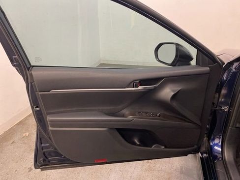 Certified 2022 Toyota Camry SE w/ Carpet Mat Package (TMS) FWD image 18