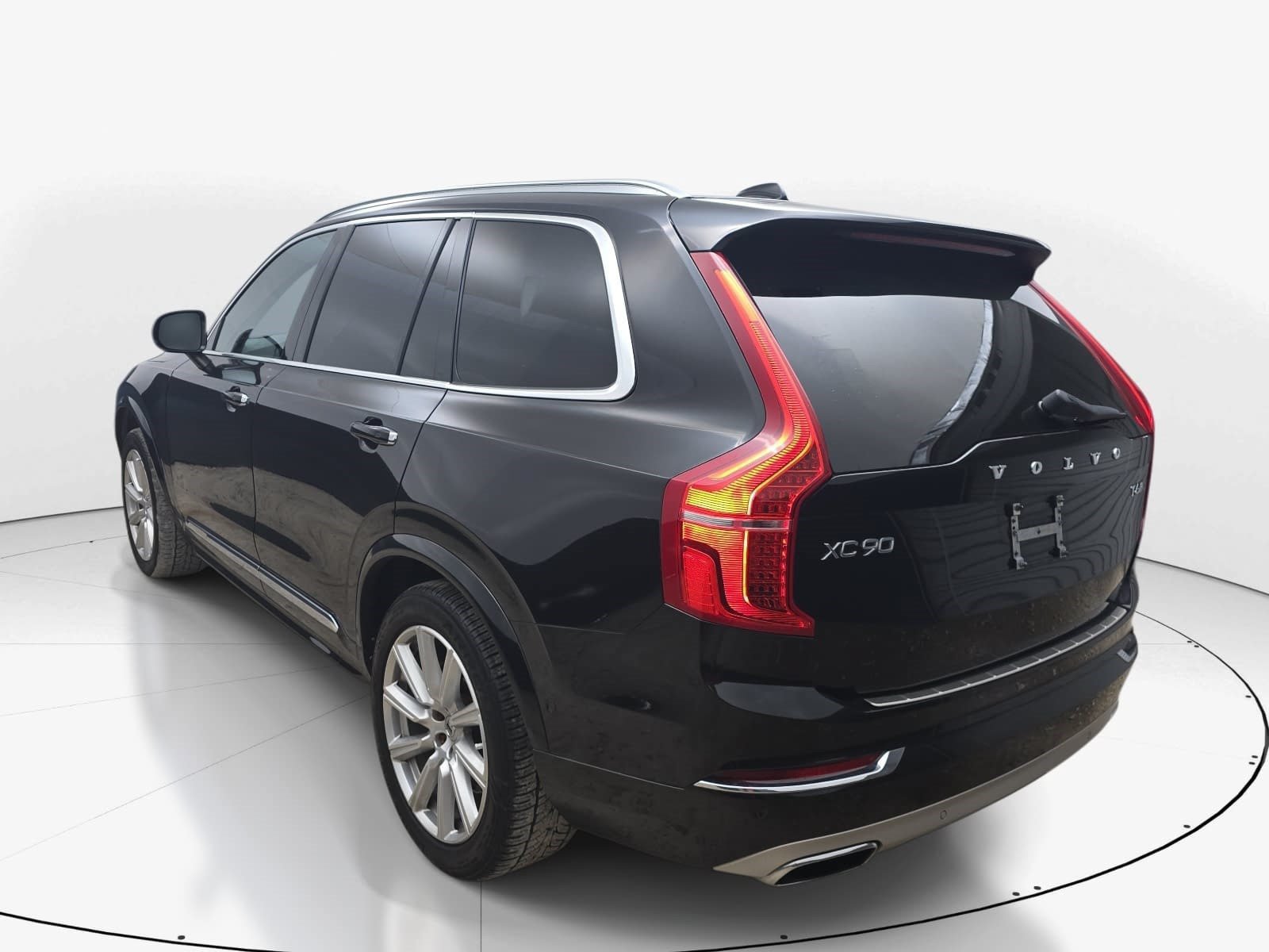 Used 2018 Volvo XC90 T6 Inscription w/ Convenience Package AWD/4WD image 6