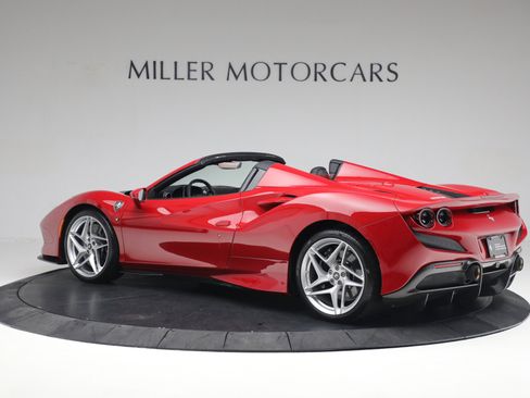 Certified 2021 Ferrari F8 Tributo image 5