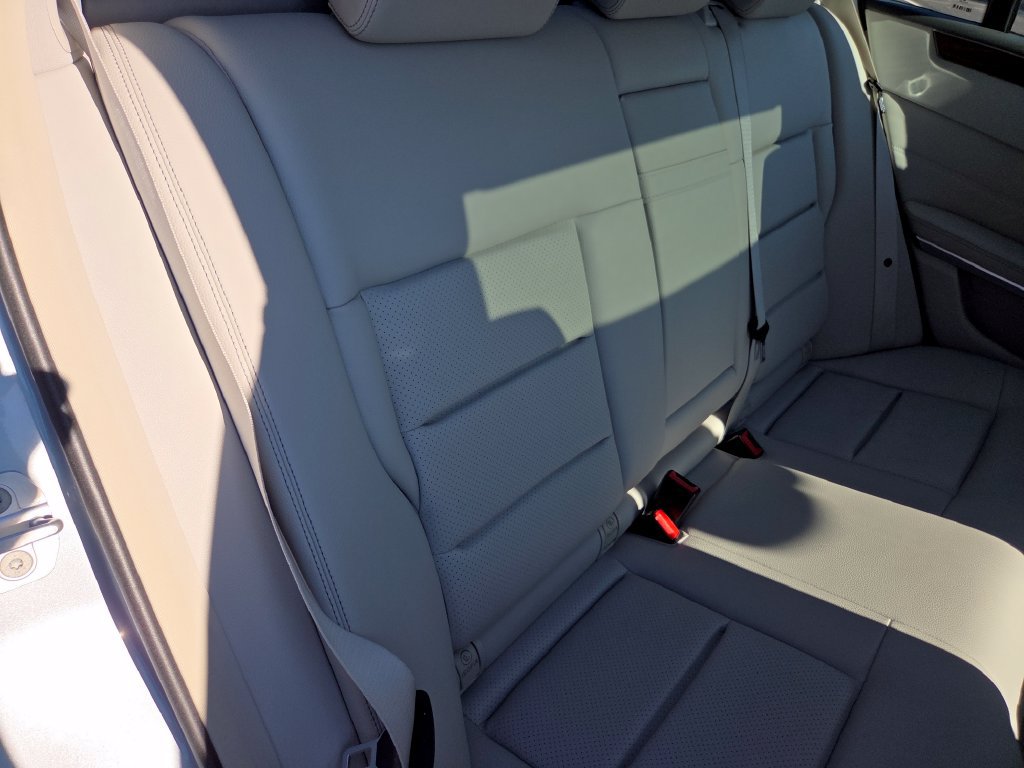 Used 2014 Mercedes-Benz E 350 Sedan image 33