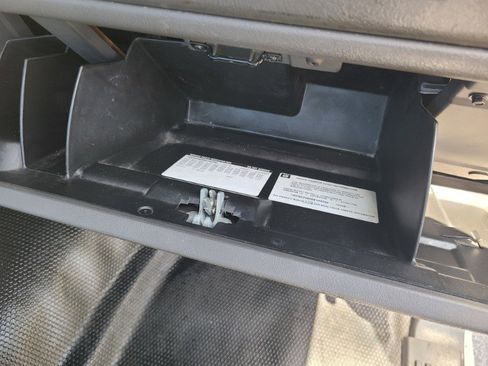 Used 2006 Chevrolet Silverado 2500 W/T w/ Heavy-Duty Power Package image 21