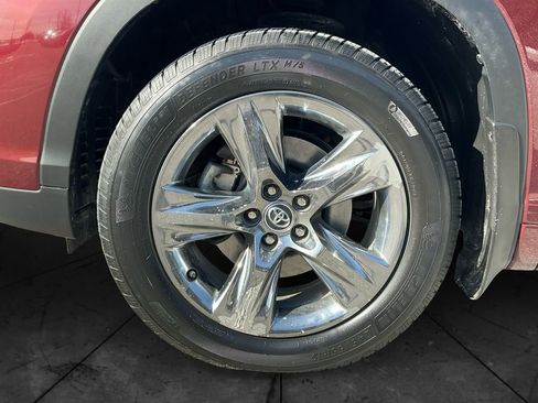 Used 2019 Toyota Highlander Limited Platinum image 15