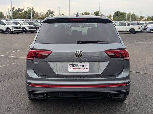 Used 2024 Volkswagen Tiguan SE R-Line image 5