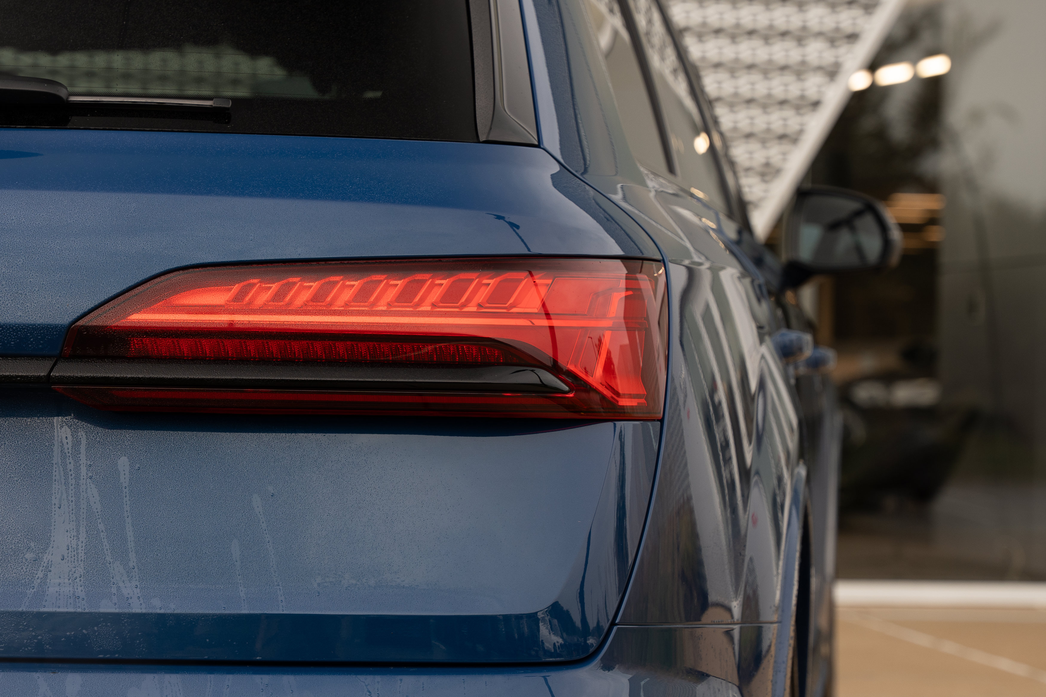 Used 2025 Audi SQ7 Premium Plus AWD/4WD image 34