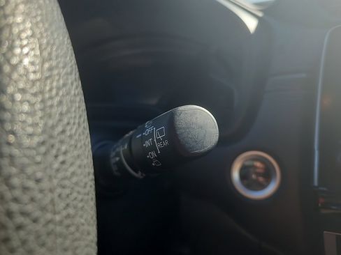 Used 2021 Honda CR-V Special Edition image 25