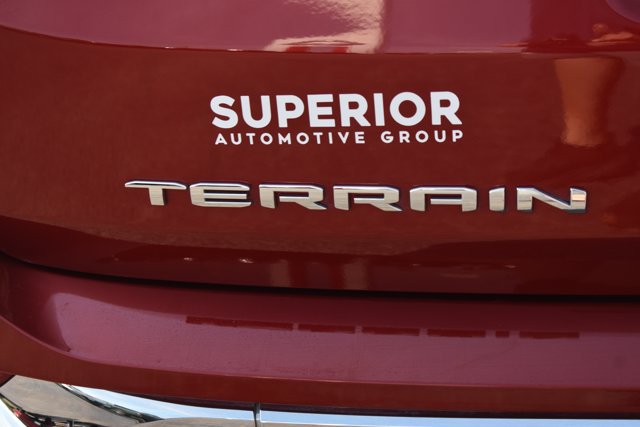 Used 2023 GMC Terrain SLT FWD image 7