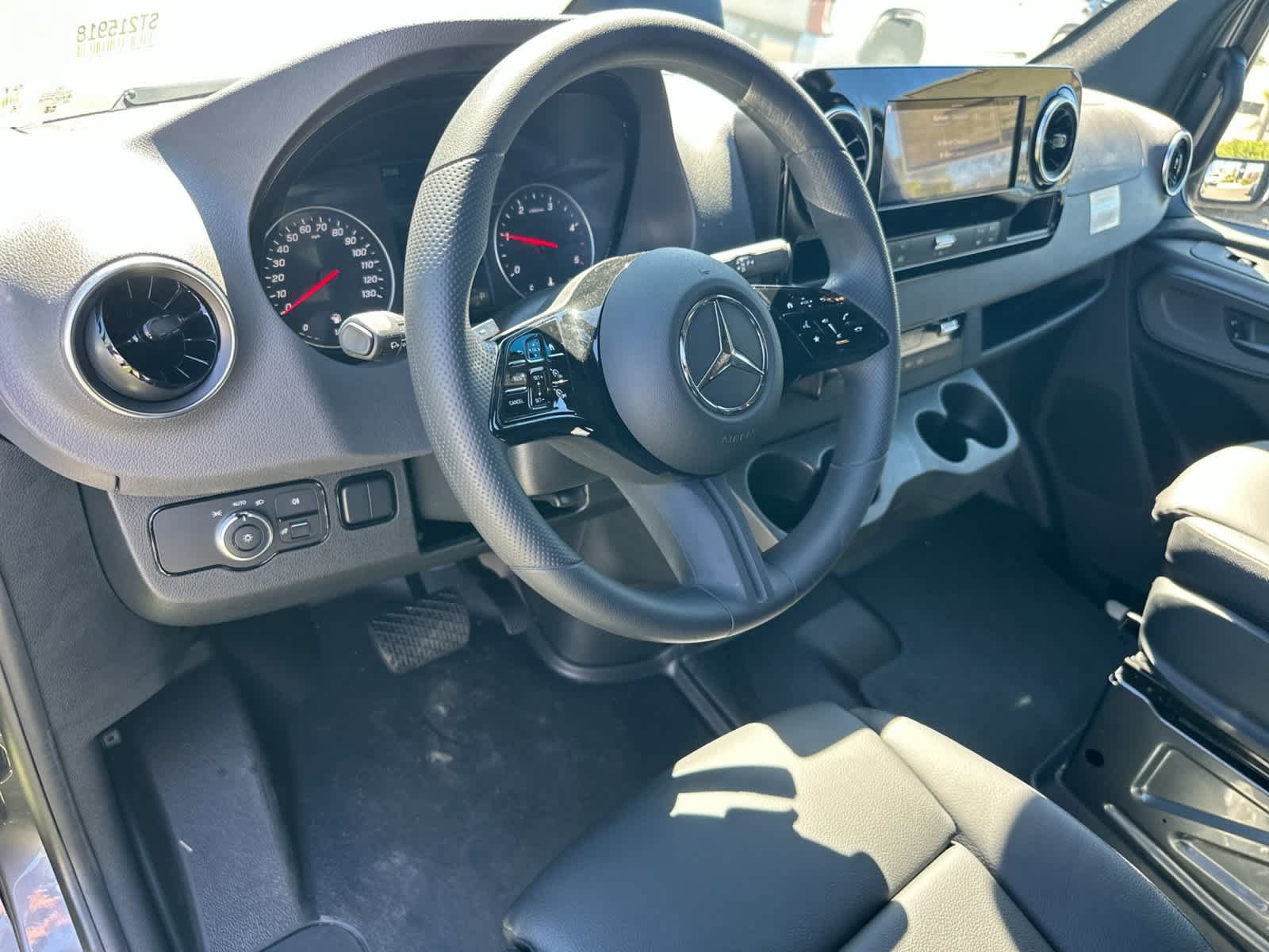 New 2025 Mercedes-Benz Sprinter 2500 image 13