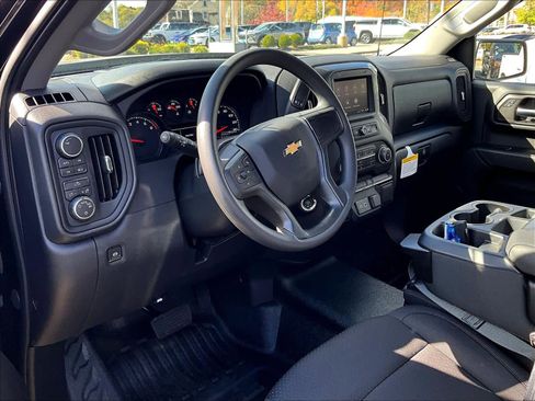 New 2026 Chevrolet Silverado 1500 W/T image 9