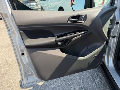 Used 2022 Ford Transit Connect XL FWD image 15