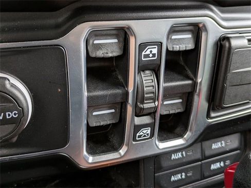 Used 2021 Jeep Wrangler Unlimited Sport image 23