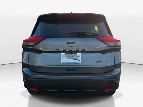 New 2026 Nissan Rogue SV image 8