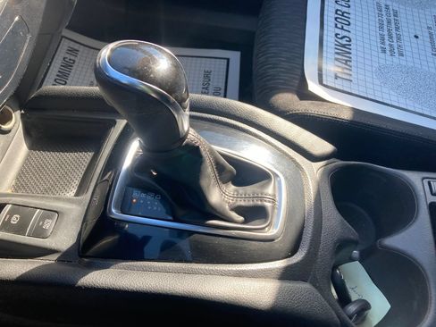 Used 2019 Nissan Rogue SV w/ Sun & Sound Touring Package AWD/4WD image 30