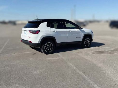 New 2026 Jeep Compass Trailhawk image 12