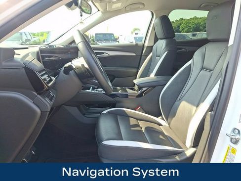 Used 2025 Buick Envision Sport Touring AWD/4WD image 2