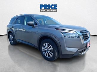Used 2023 Nissan Pathfinder SL AWD/4WD video 1