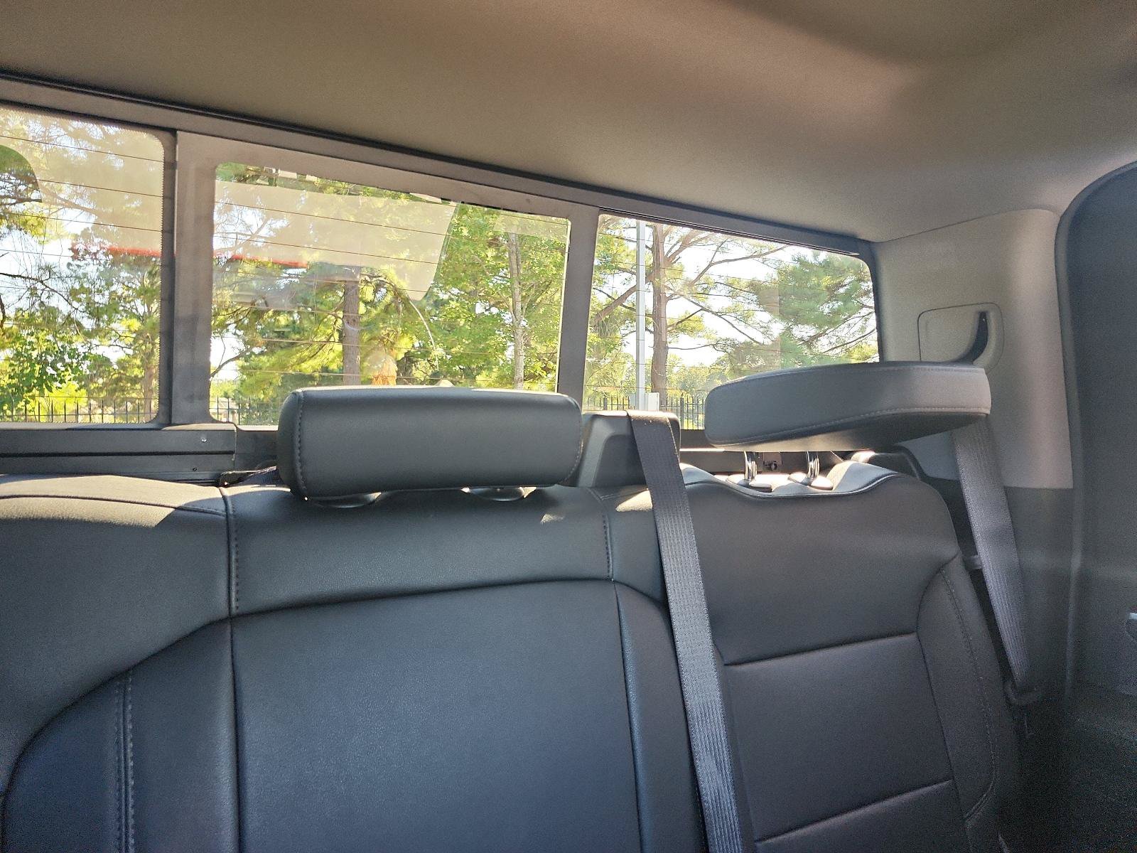 Used 2024 Chevrolet Silverado 2500 LT w/ Convenience Package RWD image 11