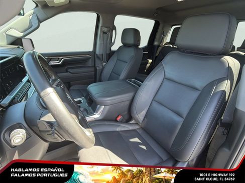 Used 2024 Chevrolet Silverado 1500 LT Trail Boss w/ LT Trail Boss Premium Package AWD/4WD image 16