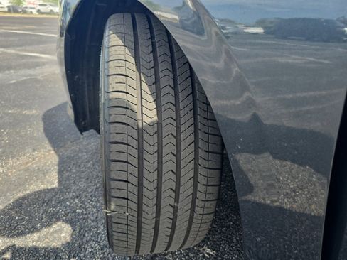 Certified 2025 Honda Civic Sport image 27