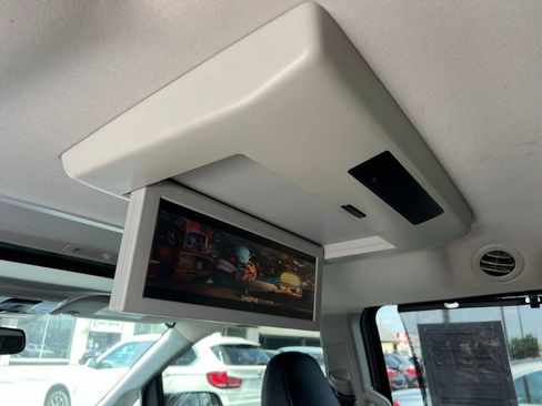 Used 2020 Toyota Sienna SE Premium image 14